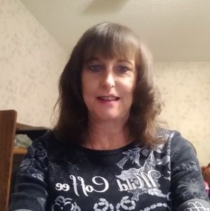 Meet your Posher, Selena